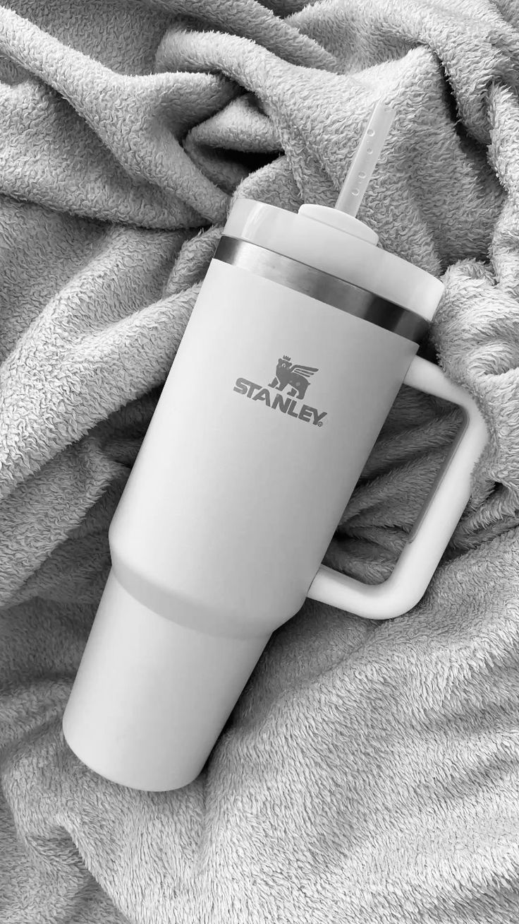 Stanley Printed Tumbler 40oz – Trendy Designs, Premium Quality Cup White Stanley